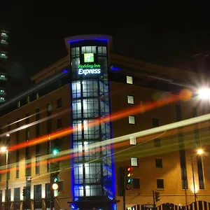3* מלון Express Stratford By Ihg
